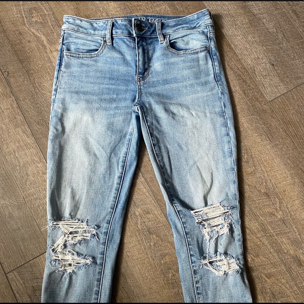 Light Wash American Eagle Jeans